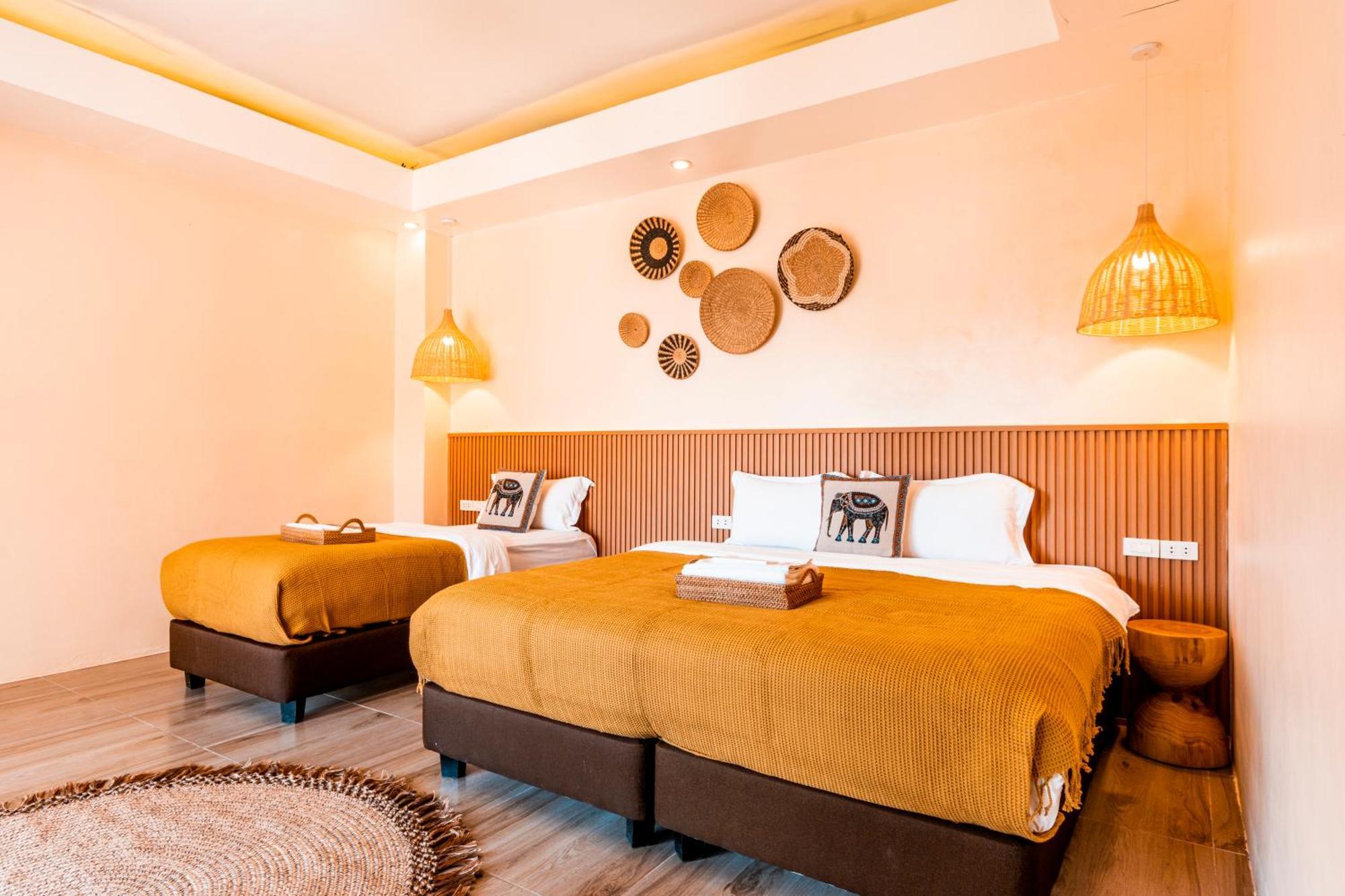 Molly Resorts Puerto Galera Dış mekan fotoğraf